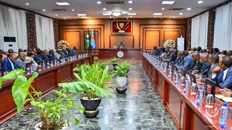 RDC : avancée des rebelles M23. F. Tshisekedi prend la menace au sérieux